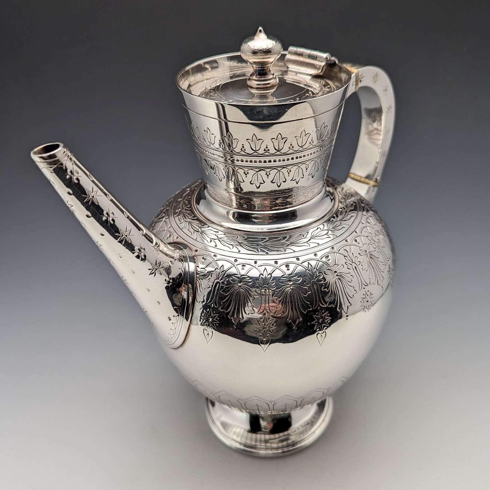 1880年頃 英国アンティーク シルバープレート製 コーヒーポット Walker