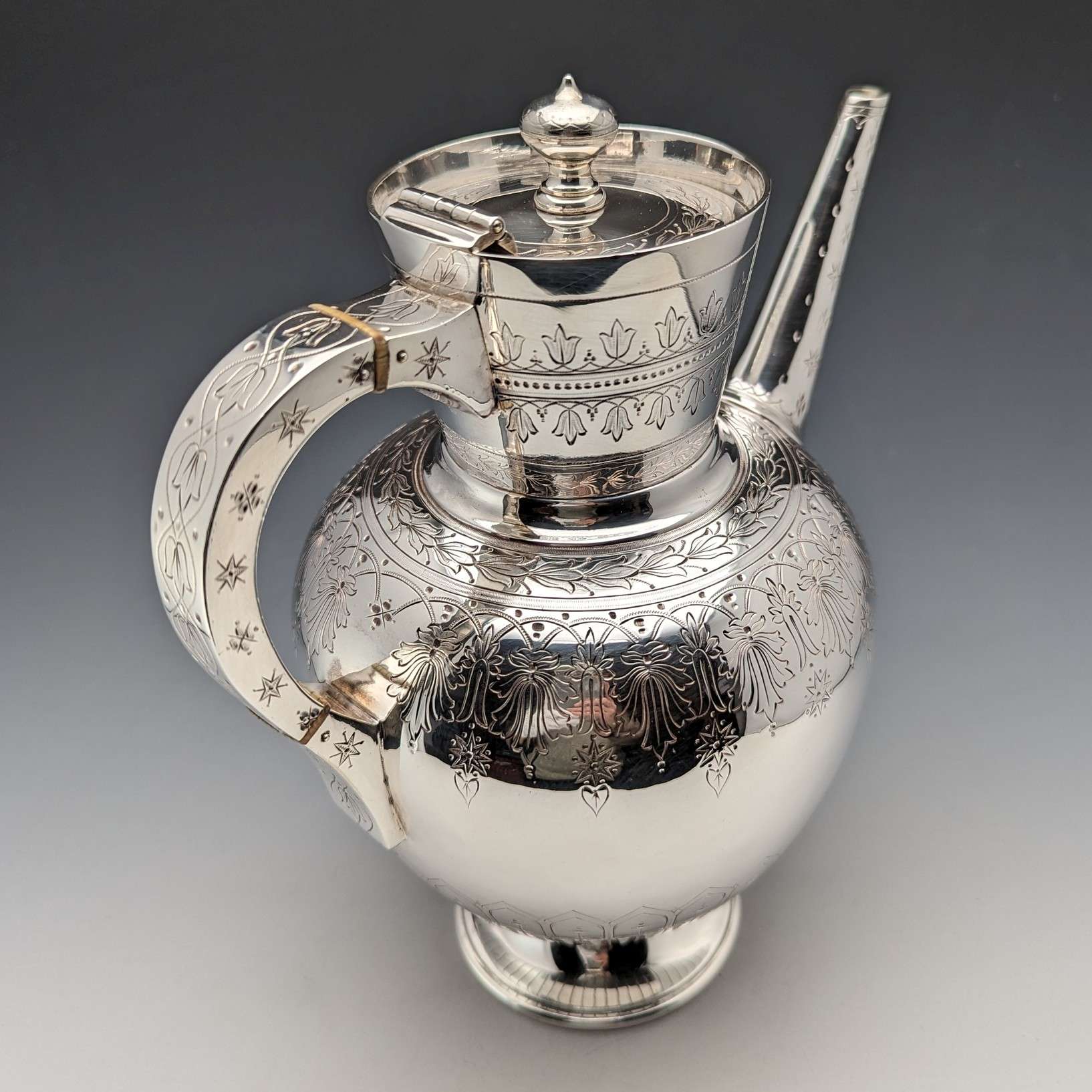 1880年頃 英国アンティーク シルバープレート製 コーヒーポット Walker