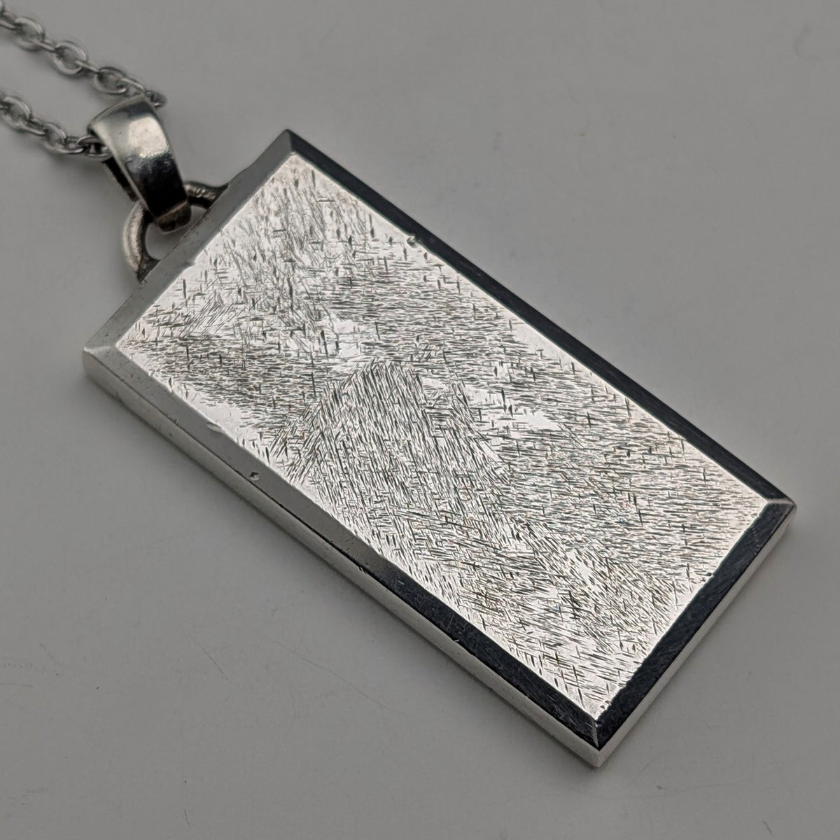 1977 年英國純銀禧年錠吊墜35 克有項鍊– SILVER-LUG