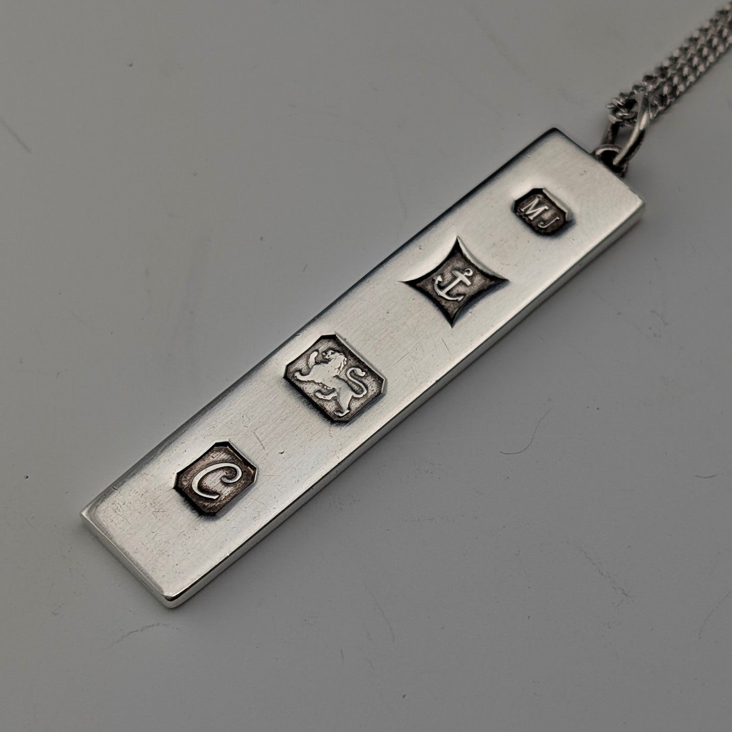 黒柴kazu　アンティーク　チャーム　ペンダントトップ　10k YG 一点のみ】Hizm/SK accessory/札形ペンダントトップM 燦然彼岸花