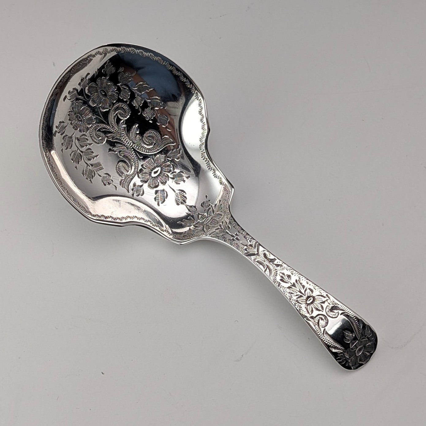 英国銀製品のホールマーク – SILVER-LUG