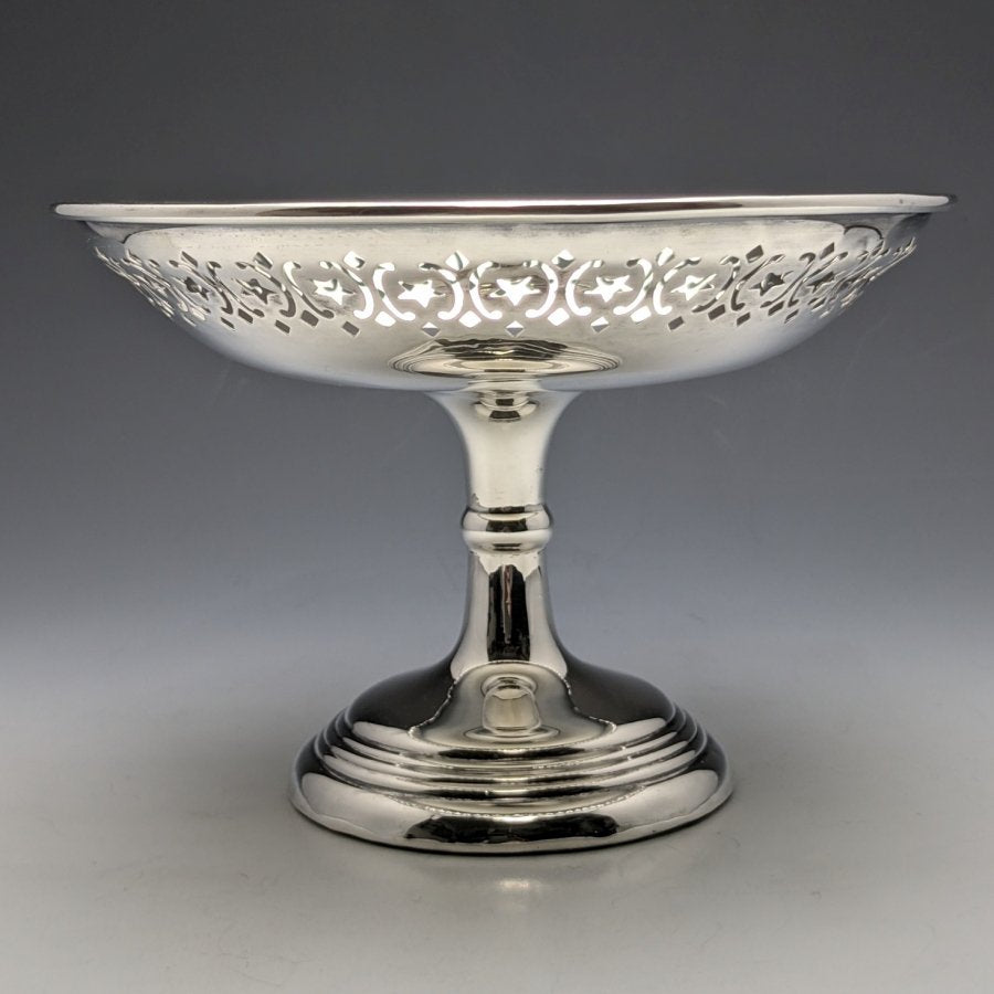 イギリス　スターリングシルバーコンポート　純銀 1909年 英国アンティーク 純銀（925シルバー） コンポート タッツァ