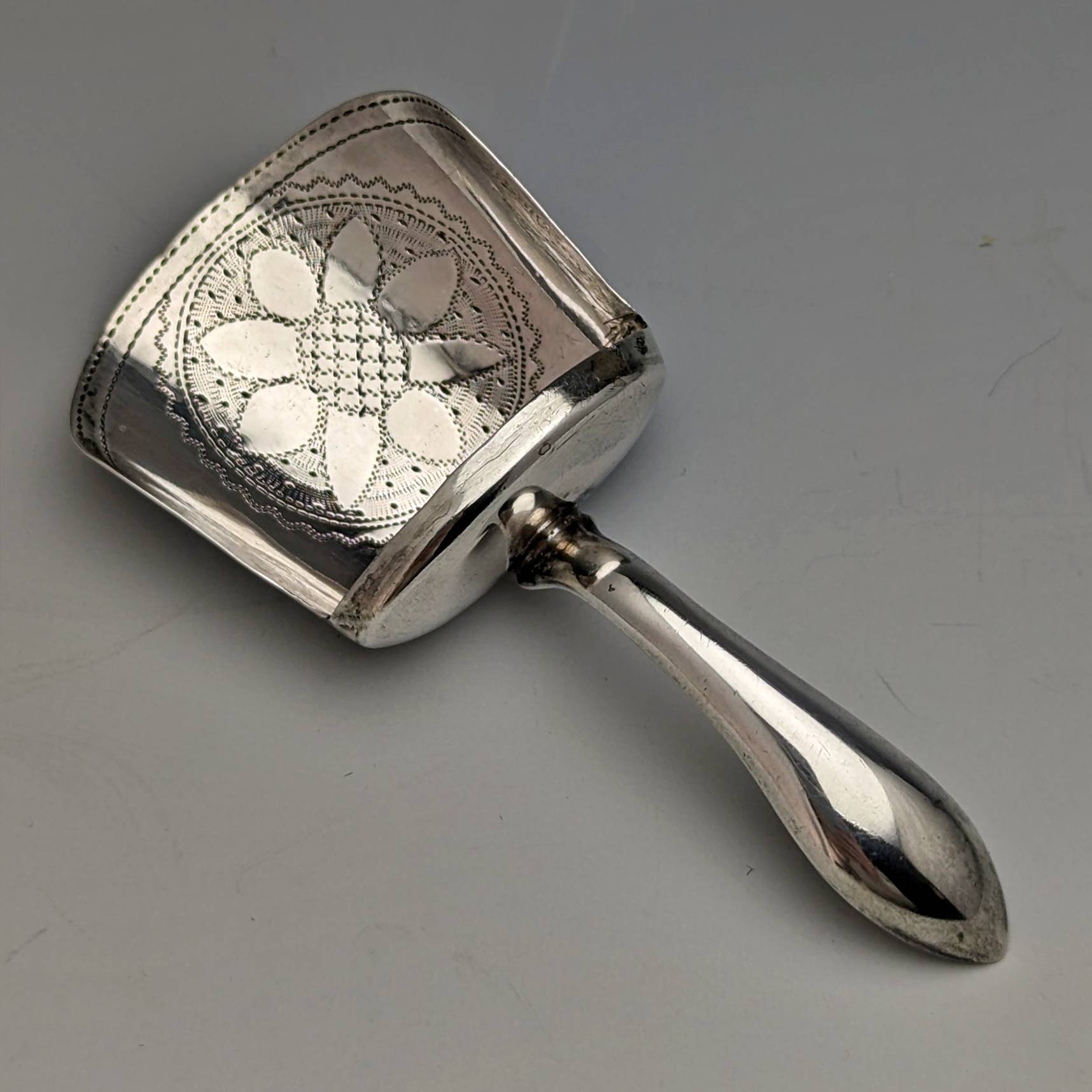 1809年 英国アンティーク 純銀製 シャベル型ティーキャディースプーン ジョージアン